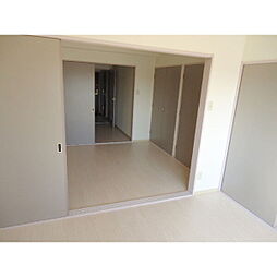 ロイヤルヒルズ中野 402 4階1Kのリビング/ダイニング