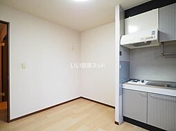 ＨＥＬＬＯ　Ｉ’Ｓ 202 2階1DKのリビング/ダイニング