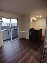 レスア柏崎I 102 1階1LDKのリビング/ダイニング