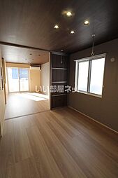 RESUA向中野　B棟 101 1階1LDKのリビング/ダイニング