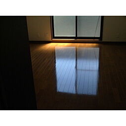 アムール ショシュール 105 1階1Kのリビング/ダイニング