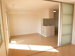 ヴェルコート　B棟 102 1階2LDKのリビング/ダイニング