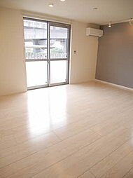 メゾン　ド　モンクール 101 1階ワンルームのリビング/ダイニング