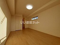 カメラート高見 301 3階1Kのリビング/ダイニング