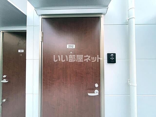 17 / 28