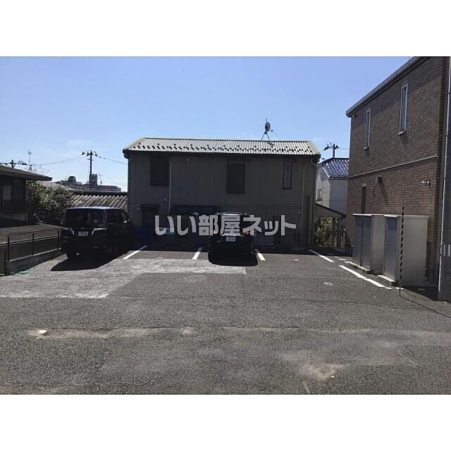 6 / 10