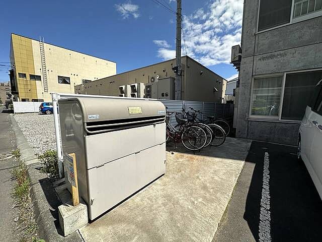 その他