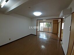 サンワロイヤル長江 0101 1階3LDKのリビング/ダイニング