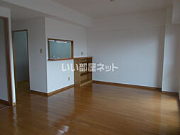 メゾンファミーユ 402 4階2LDKのリビング/ダイニング