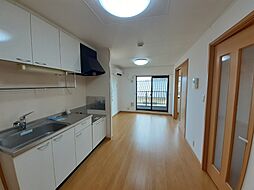 メゾン・ド・京成 201 2階2DKのリビング/ダイニング