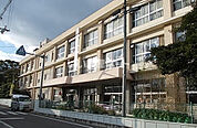 【小学校】和歌山市立有功小学校まで1336ｍ