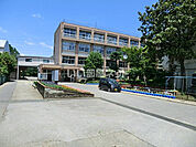 【小学校】鎌ケ谷市立初富小学校まで1336ｍ