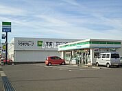 【コンビニエンスストア】ファミリーマート 西尾今川町店まで373ｍ