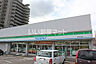 周辺：【コンビニエンスストア】ファミリーマート高松三条町店まで931ｍ