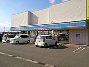 【コンビニエンスストア】ローソン 春江江留店まで527ｍ