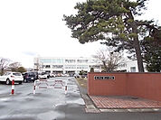 【小学校】栗山町立栗山小学校まで351ｍ