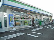 【コンビニエンスストア】ファミリーマート 掛川富部店まで999ｍ