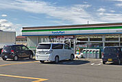 【コンビニエンスストア】ファミリーマート岸和田三田町店まで486ｍ