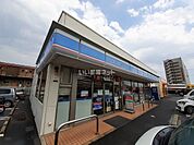 【コンビニエンスストア】ローソン 岩国新港町店まで200ｍ