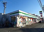 【コンビニエンスストア】ファミリーマート津高茶屋店まで324ｍ