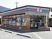 【コンビニエンスストア】セブンイレブン 大竹本町店まで273ｍ