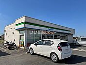 【コンビニエンスストア】ファミリーマート川越上寺山西店まで572ｍ