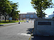 【小学校】苫小牧市立苫小牧西小学校まで567ｍ