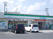 【コンビニエンスストア】ファミリーマート 貴生川駅前店まで92ｍ