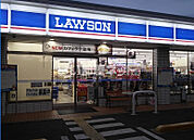 【コンビニエンスストア】ローソン 東住吉東部市場前店まで545ｍ