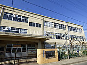 【小学校】宇治市立伊勢田小学校まで3238ｍ