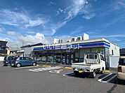 【コンビニエンスストア】ローソン入船町店まで205ｍ