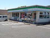 【コンビニエンスストア】ファミリーマート三川店まで361ｍ