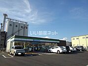 【コンビニエンスストア】ファミリーマート 丸亀港町店まで392ｍ