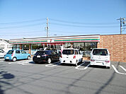 【コンビニエンスストア】セブンイレブン 半田成岩本町店まで722ｍ
