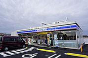 【コンビニエンスストア】ローソン折戸店まで1401ｍ