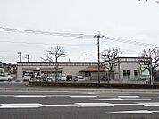 【コンビニエンスストア】セブンイレブン　小倉にれの木坂店まで1074ｍ
