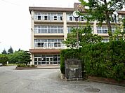 【中学校】高岡市立高陵中学校まで1477ｍ