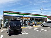 【コンビニエンスストア】ファミリーマート　福山引野町店まで15ｍ