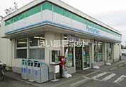 【コンビニエンスストア】ファミリーマート岩出山中央店まで949ｍ