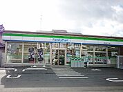 【コンビニエンスストア】ファミリーマート 郡山台新二丁目店まで972ｍ
