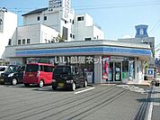 【コンビニエンスストア】ローソン 加世田本町店まで400ｍ