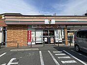 【コンビニエンスストア】セブンイレブン 生駒山崎町店まで914ｍ