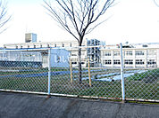【小学校】松阪市立小野江小学校まで657ｍ