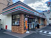 【コンビニエンスストア】セブンイレブン 東大阪長田西4丁目店まで599ｍ