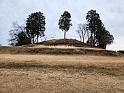 【文化財】雷神山古墳まで1606ｍ