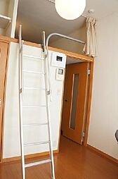 レオパレス学園東町 106 1階1Kのリビング/ダイニング