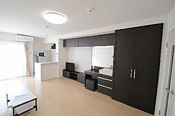 レオネクストヴィーブルIII 104 1階ワンルームのリビング/ダイニング