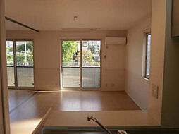 JR京浜東北・根岸線 川口駅 バス20分 新郷農協下車 徒歩6分の賃貸アパート 2階1LDKのリビング/ダイニング