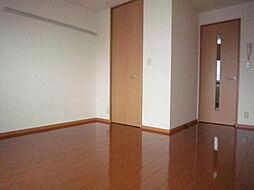 JR東海道本線 三島駅 徒歩13分の賃貸アパート 2階1LDKのリビング/ダイニング