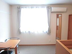 レオパレスストーリー浅沼 207 2階1Kのリビング/ダイニング